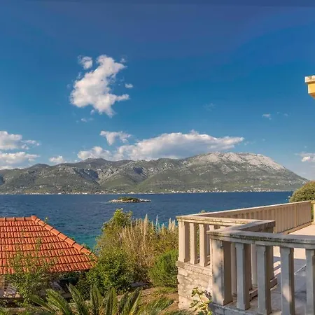 Дом отдыха Adriatichome Корчула