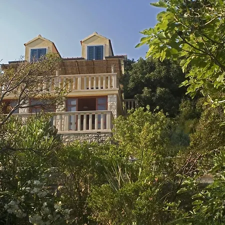 Дом отдыха Adriatichome Корчула
