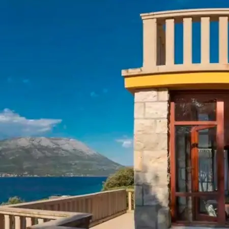 Adriatichome Дом отдыха Корчула